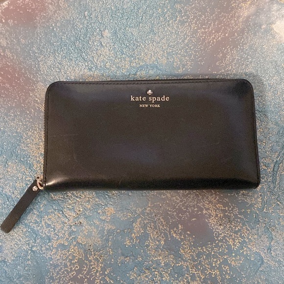 kate spade Handbags - 🎉HP🎉🎉Kate Spade Black Wallet